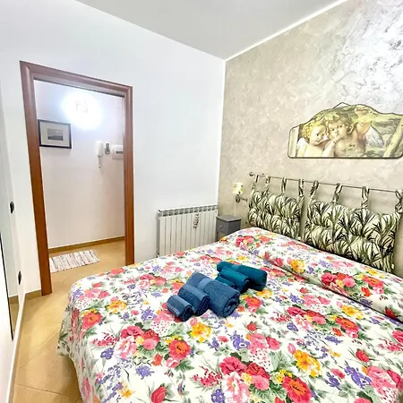 Sinyhouse Apartman Terrasini